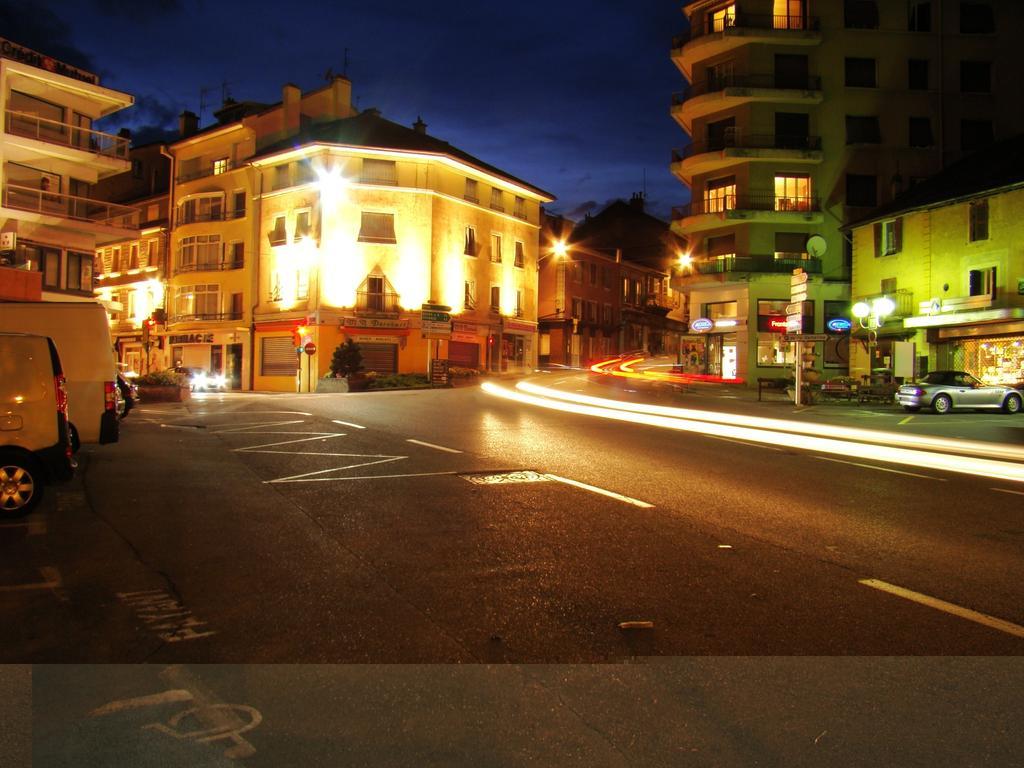 Hotel Pierre Blanche Chatillon-en-Michaille エクステリア 写真